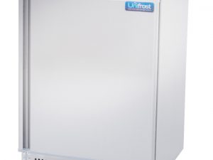 R200SVN Undercounter Refrigerator